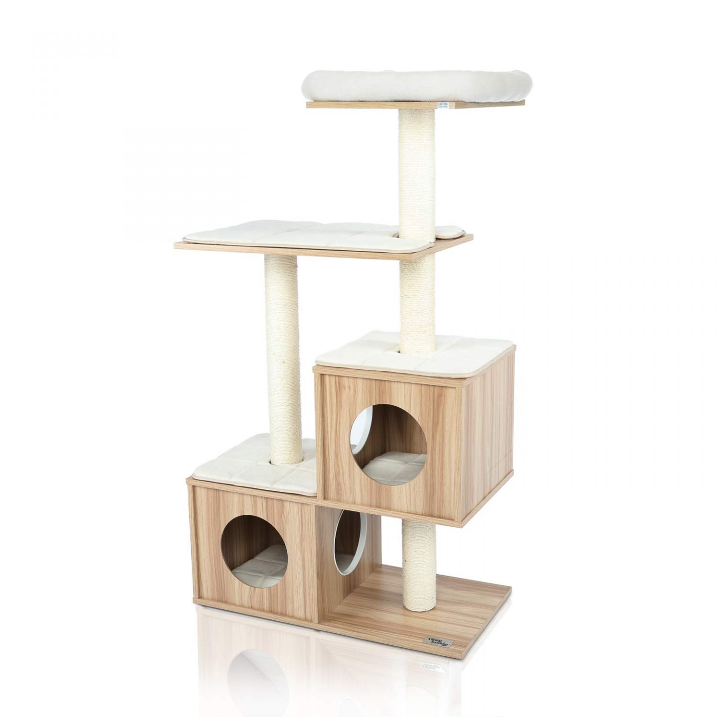 Wood Cat Tree No Carpet - Did you think wooden cat trees NO CARPET were just a dream? Think Again. This affordable model does not collect pet hair, has removable pads and is totally GEORGEOUS!